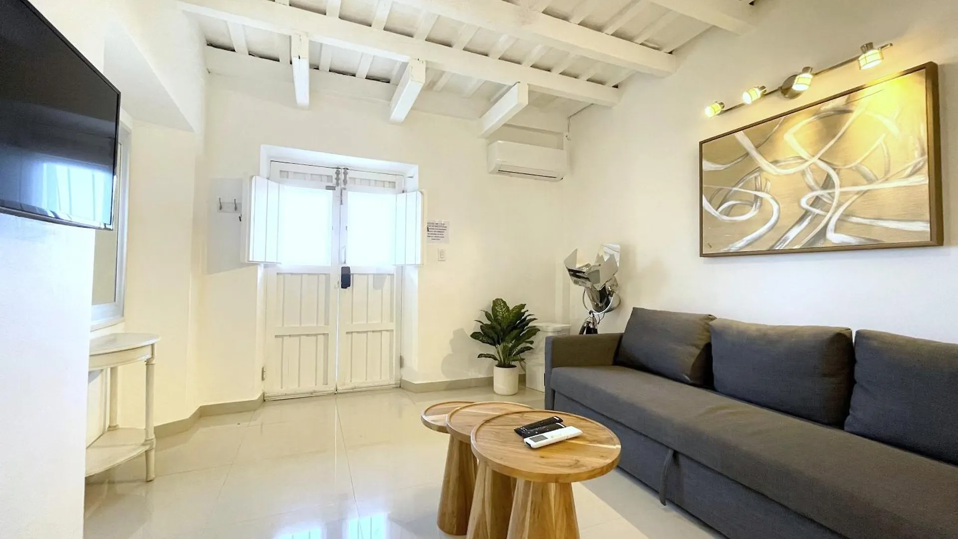 Old San Juan Management Apartment
